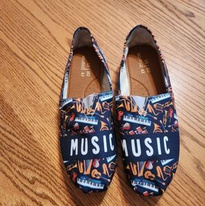 Music-Themed Women's/Men's Slip-On Shoes M 11/ W 12